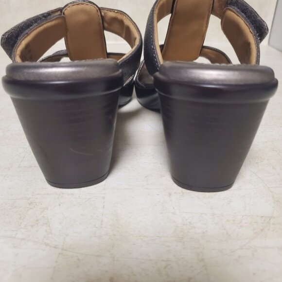 Comfort Metallic and Beaded Mid Block Heel Mule "Breslin" - Picture 12 of 14